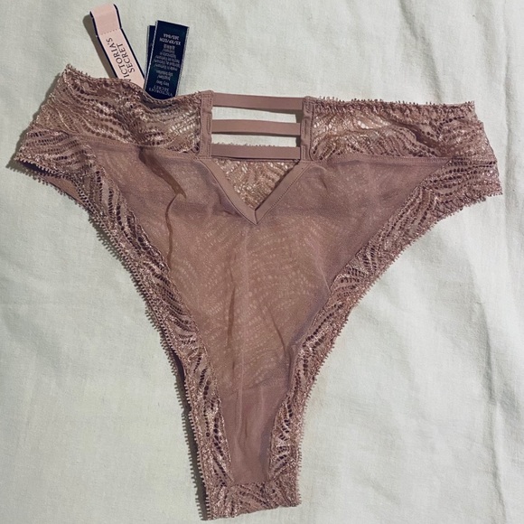Victoria’s Secret VERY SEXY 3-piece set! 32C Bra & x-small Panties - Picture 6 of 10